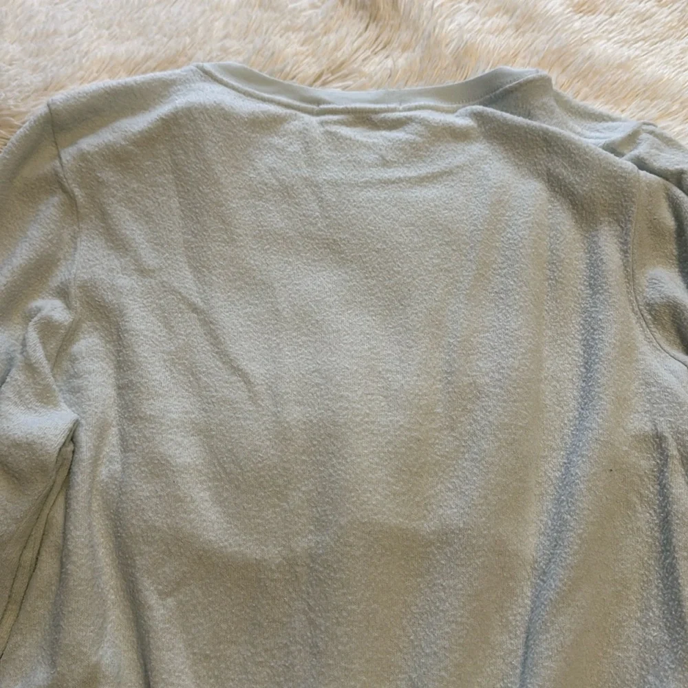 Wildfox blue “Sorry for what I said when it was winter” sweatshirt top M - Picture 7 of 9